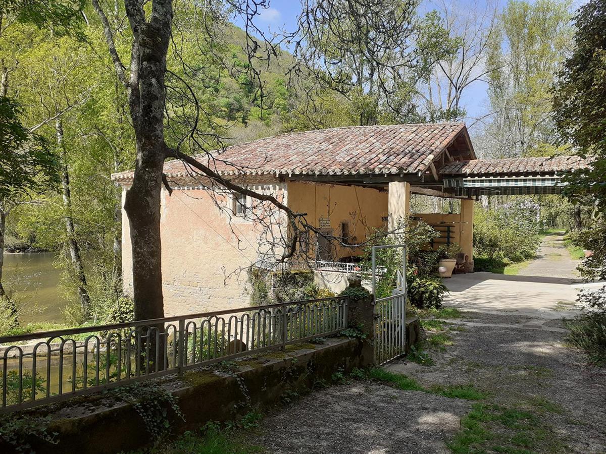 Le Moulin De Saleth Hotel Saint-Antonin Exterior photo